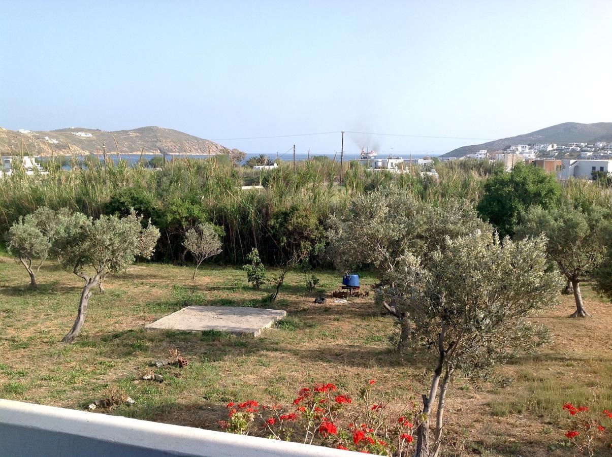 Eleftheria Rooms Livadi  Buitenkant foto